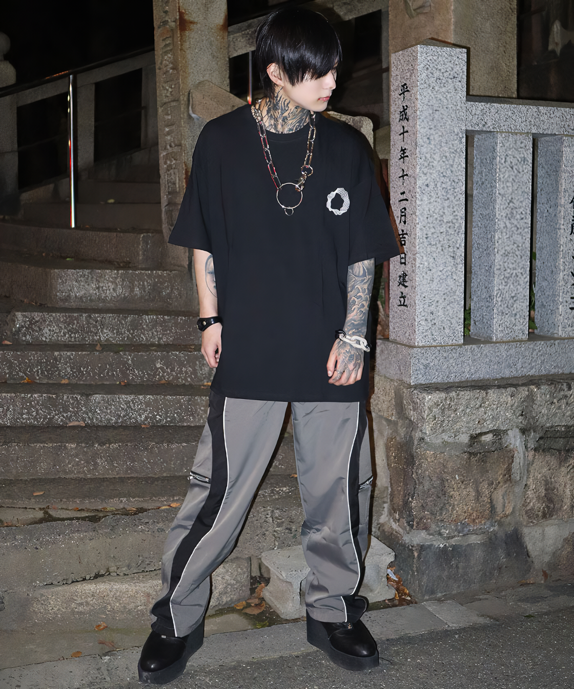 Y2K line design pants