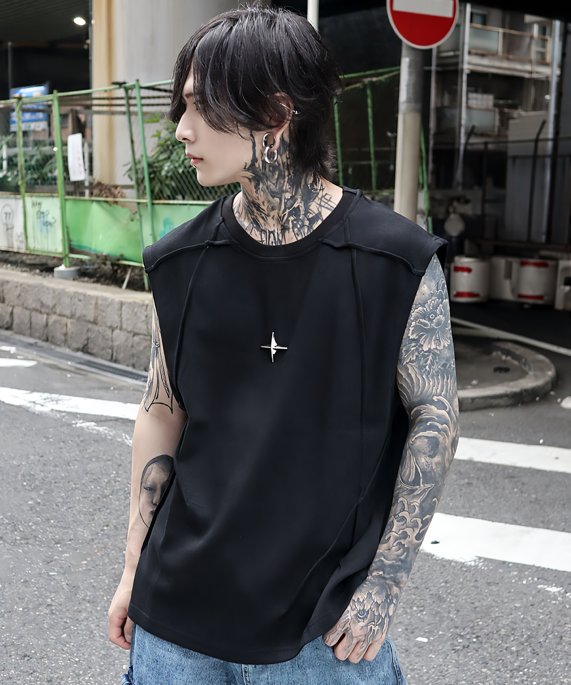 Plate design sleeveless cut and sew